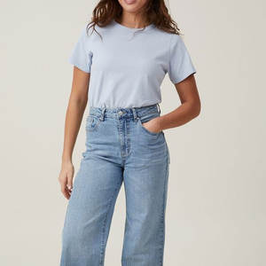 Camiseta de Alta Calidad con Logotipo Personalizado, Camiseta Holgada de Gran Tamaño con Hombros Caídos para Mujer, Camiseta Estampada al por Mayor - Product Image 2