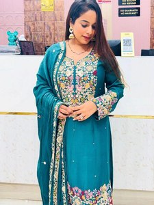 SIE ofrece comodidad personalizada transpirable mientras conserva el estilo, lo que lo hace adecuado para trajes Salwar de uso diario al por mayor - Product Image 2