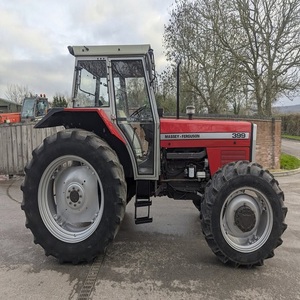 Tracteur agricole Massey Ferguson 399 de qualité supérieure avec une puissance nominale de 120 ch, système moteur fiable, pompe à engrenages lisse - Product Image 6
