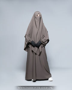 Conjunto de Abaya de Tres Capas con Diseño Sólido y Modesto, Precio Directo de Fabricante al por Mayor, para Mujeres Musulmanas, Hecho con Material Transpirable - Product Image 5