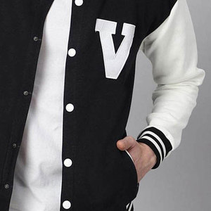 แจ็คเก็ตเลตเตอร์แมนผู้ชายดีไซน์สวยทันสมัย น้ำหนักเบา ระบายอากาศได้ดี ผ้าแคนวาส คอวี สำหรับฤดูหนาว รับสกรีนโลโก้ คุณภาพสูง - Product Image 6