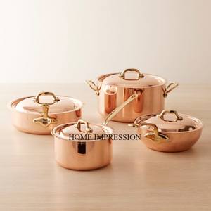 Lot de 3 Casseroles en Métal de Haute Qualité de Forme Ronde Finition Antique en Cuivre à Texture Martelée avec Poignées Plaquées Or - Product Image 5