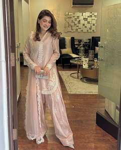 Conjunto Único de Salwar Kameez Pakistaní de Estilo Vintage Bordado en Color Sólido para Bodas y Fiestas, Procedente de la India - Product Image 5