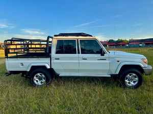 Toyota Land Cruiser Usadas en Venta, Modelos 2015/2016/2021/2022/2025, Camionetas 4x4, Serie 70, Bajo Kilometraje - Product Image 4