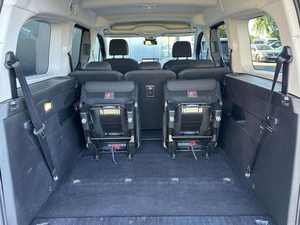 Citroën <span class=keywords><strong>Berlingo</strong></span> Multispace <span class=keywords><strong>XL</strong></span> SUV d'occasion 2024, moteur 4.1-6L, transmission automatique 6 vitesses, cuir de haute qualité, couleur foncée - Product Image 5