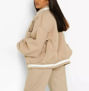 Venta caliente personalizado bordado Logo béisbol Bomber Letterman Varsity chaqueta para hombres College Wear Bomber Jacket 2024 - Product Image 5