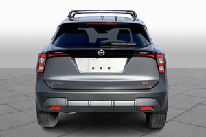 Nissan Kicks SR FWD SUV 2025 Usado - Listo para Enviar - Product Image 4