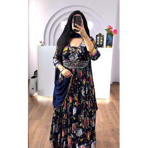 Dernière nouvelle robe moderne de créateur avec broderie colorée pour le travail et les mariages Chinnon Anarkali avec fausse georgette Dupatta pour femmes - Product Image 1