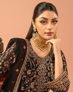 Lourd Faux Georgette Broderie Noir Couleur Pleine Longueur Occasion-porter Élégant Regal À La Mode Salwar Costume Avec Dentelle Travail Dupatta - Product Image 3