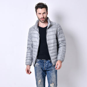 Chaquetas acolchadas rellenas de burbujas de invierno con capucha negras de nailon con logotipo personalizado para exteriores de peso pesado para hombre estilo OEM - Product Image 3