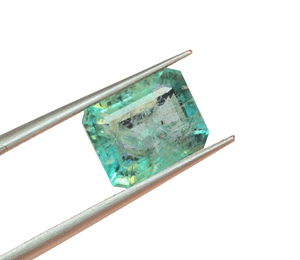 Genuino suelto zambiano Esmeralda piedra preciosa Octágono verde transparente calidad para hacer joyas a precio al por mayor - Product Image 1