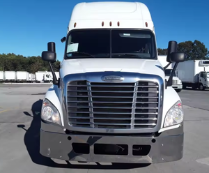 Very Clean Used 2020 Freightliners Cascadias 125 <b>Sleeper</b> Semi Truck 72 Integral <b>Sleeper</b> 455HP Automatic - Product Image 2