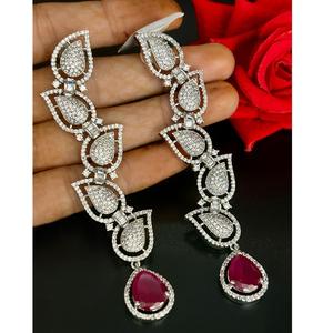 ที่ดีที่สุดที่มีคลาสต่างหูเพทายสีเงินที่ทันสมัยสวมใส่หินโฆษณามองหางานปาร์ตี้งานแต่งงานฟังก์ชั่นสวมใส่คอลเลกชันสำหรับผู้หญิง - Product Image 1