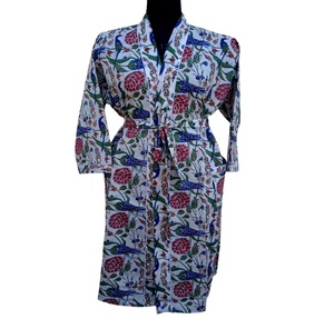 Bata de noche de algodón estampada unisex con cinturón térmico Albornoz largo con opción de talla grande para hombres y mujeres para el verano - Product Image 2