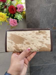 Women's Vintage Cowhide Fur <b>Leather</b> Clutch <b>Wallet</b> Hand Tooled & Carving Fashionable <b>Real</b> <b>Leather</b> Purse - Product Image 3