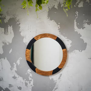 Miroir mural élégant et écologique en bois et résine pour la décoration intérieure moderne, rehaussant l'espace mural avec un charme artistique - Product Image 5