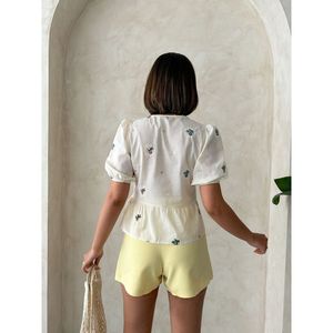 Blusa Elegante para Mujer TOPSHOW, Color Beige Piedra, con Bordado y Lazo Frontal, 100% Algodón Tejido, para Uso Casual - Product Image 5