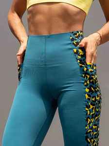Pantalones deportivos de cintura alta brillantes personalizados para mujer, recién llegados, mallas de Yoga, bolsillos prácticos, ropa deportiva con estampado de patrón sólido - Product Image 2