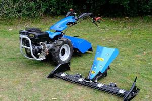 Tractor Agrícola de Alto Rendimiento 4x4 de 70 CV con Motor, Caja de Cambios y Bomba de Alta Productividad con Transmisión por Engranajes - Product Image 5