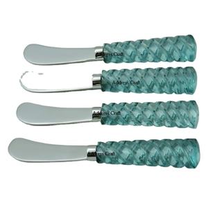 Ensemble de couteaux à fromage en acier inoxydable contemporains fabriqués à la main avec poignée en acrylique utilisés pour le service du fromage ustensiles de cuisine - Product Image 1