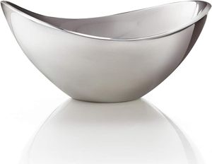 Bol de service en acier inoxydable avec finition martelée pour un look vintage rustique adapté aux cuisines de ferme ou de style traditionnel - Product Image 2
