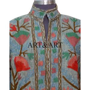 Nuevo y Moderno Suéter de Algodón Hecho a Mano en India con Bordado Suzani, Transpirable, Acolchado y Tejido, para Mujer, Ideal para Fiestas de Invierno - Product Image 3