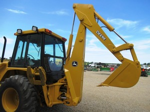 รถตักล้อยาง John Dear 410C สภาพดี พร้อมส่ง 100% รถตัก 410C มีสินค้าในสต็อก - Product Image 6