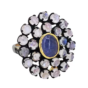 Penjualan Terbaik Desain Klasik 925 Sterling Silver Gemstone Pelangi Moonstone dan Cincin Tanzanite untuk Wanita Hadiah Perhiasan Pemasok