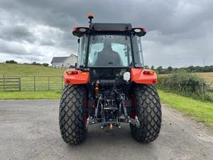 รถแทรกเตอร์คูโบต้า M4073 |   รถแทรกเตอร์ดีเซล 74 แรงม้า ขับเคลื่อน 4 ล้อ สำหรับงานเกษตรหนัก - Product Image 6