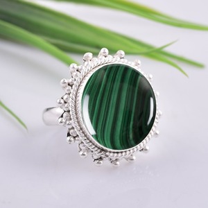 Meilleur cadeau pour les filles Bague cabochon luxueuse en malachite faite à la main Bague en argent sterling 925 estampillée Bagues de bijouterie fine - Product Image 2