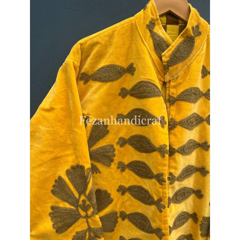 สีเหลือง