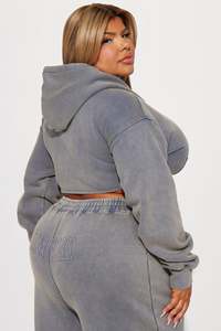 ชุดวอร์มผู้หญิงผ้าฝ้ายลำลองฤดูใบไม้ร่วงเสื้อครอปซีดจางเสื้อกีฬาสีเทาลายตัวอักษรขนาดพิเศษโลโก้ออกแบบได้ตามต้องการ - Product Image 4