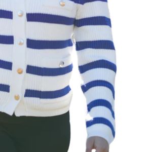 Zeta เสื้อสเวตเตอร์ถักลายทางสีฟ้าและสีขาวแบบนิ่มมีกระดุมด้านหน้าสำหรับกิจกรรมสโมสรและเสื้อผ้าลำลองสไตล์กรีก - Product Image 6