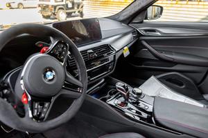 2022 M5 CS Super-Sedán de Producción Limitada, 627 hp, Turbo V8, Tracción en las Cuatro Ruedas - Product Image 2