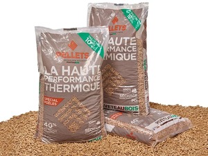 Pellets de madera de pino EN Plus Pellets de madera A1 Pellets de madera 15kg Disponible para la venta Bolsas Bois De Granule a Vendre - Product Image 4