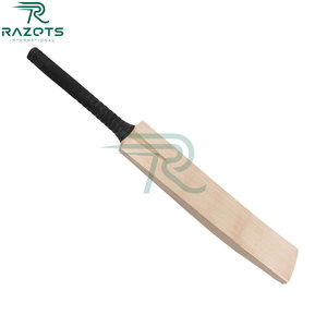 Razorts Batte de cricket internationale Style d'entraînement de taille personnalisée pour les 12 ans et plus en bois de haute qualité main droite gauche - Product Image 5