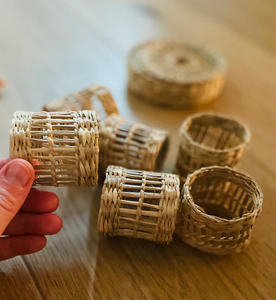 Rond de serviette en jonc de mer découpé fabriqué au Vietnam matériau écologique pour la décoration de la maison et de la vaisselle en gros - Product Image 1