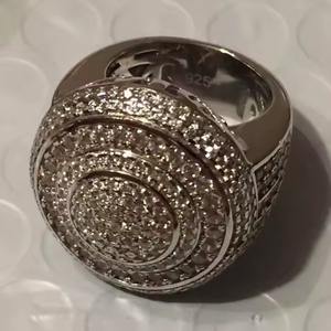 Direct de l'Inde Vente chaude VVS Lab Grown Diamond Sterling Plaqué Or Hiphop Style Bague Excellent cadeau pour hommes et femmes - Product Image 2