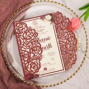 Bordeaux <span class=keywords><strong>Rose</strong></span> Or Paillettes Porte Pliable Fleur Poche Cartes D'invitation De <span class=keywords><strong>Mariage</strong></span> Invitations Découpées Au Laser Voeux Cartes-Cadeaux Enveloppe - Product Image 6