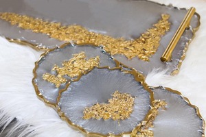 Plateau en résine de haute qualité, artisanal, design personnalisable, motif floral, organiseur pour cosmétiques, bijoux, décoration intérieure, artisanat - Product Image 6