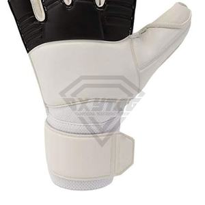 ถุงมือผู้รักษาประตูแบบมืออาชีพ - Product Image 5