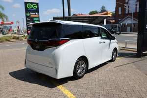 OFERTA Vehículo Usado 2024 4x4 Híbrido Z Top Importación Europea con Volante a la Izquierda/Derecha y Entrega Rápida Disponible - Product Image 4