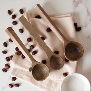 Cuchara de cocina desechable de madera de Neem con mango grande, antiadherente, agarre cómodo, calidad premium para exportación, ideal para fiestas. - Product Image 1