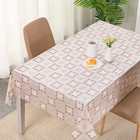 Nappe de table en dentelle Nouveau design Imperméable de haute qualité Couverture de table personnalisée pour fête Plastique durable Extérieur