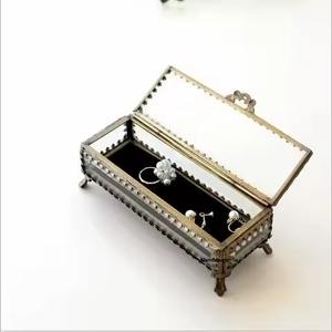 Boîte en verre transparent biseauté finition or pour bijoux, accessoires de maquillage, anneaux, boîte à souvenirs en verre - Product Image 6