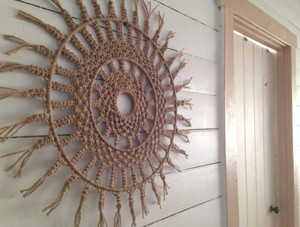 Nouvelle Décoration Murale en Macramé Fait Main en Jute, Motif « Some Wild Thing », Écologique, Décoration Murale Naturelle en Jute, Vente en Gros, Décoration Murale pour la Maison - Product Image 3