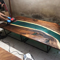 Table de salle à manger moderne de luxe en résine époxy, unique et durable pour espaces contemporains Tables basses à vendre