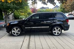 JEEP GRAND CHEROKEE SRT8 2008 USADO, Volante a la Izquierda/Derecha - Product Image 4