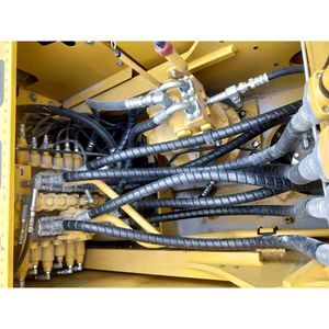 Miniexcavadora Komatsu PC210-8 Usada con Componentes Centrales de Equipo Original en Venta a Bajo Precio - Product Image 4