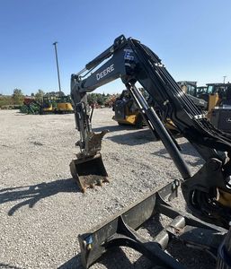 รถขุดขนาดเล็ก John Deere รุ่น 30G คุณภาพสูง สภาพใหม่/มือสอง (น้ำหนักสูงสุด 12,000 ปอนด์ หรือ 2500 กิโลกรัม) พร้อมเครื่องยนต์และลูกปืนสำหรับขาย - Product Image 2